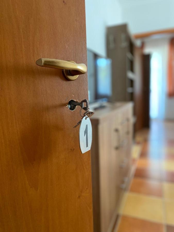 Gabi Lux Apartman Lejlighed Hajdúszoboszló Eksteriør billede